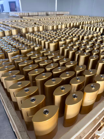 68 Premium Gold Glass Bottle: Elevate Your Luxury Packaging